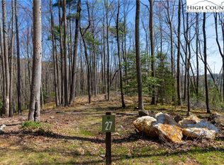 27 Wilderness Reserve Pkwy, Deep Gap, NC 28618
