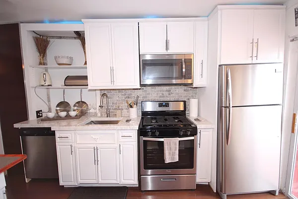 Sold by Bergen Basin Real Estate | media 6