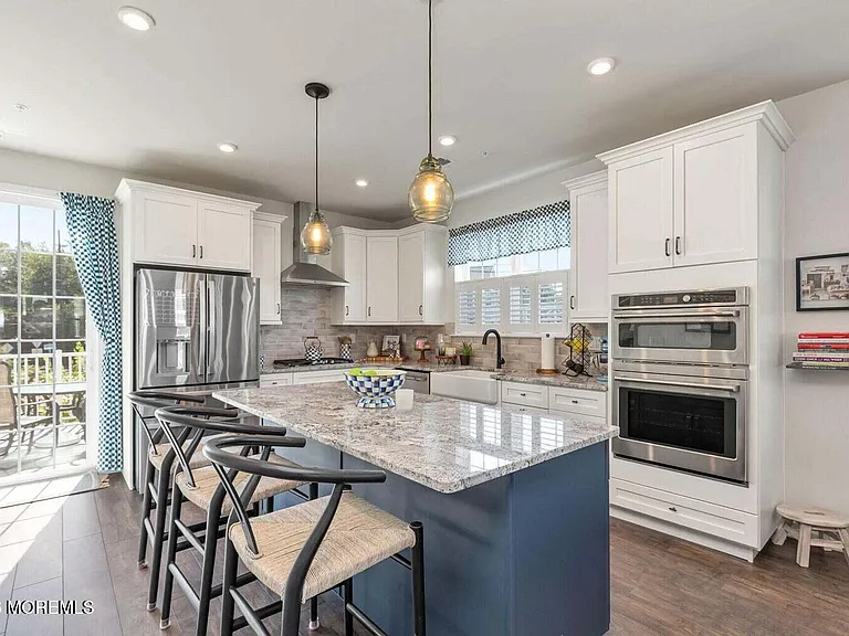 1705 Evans Ln — Photo 10