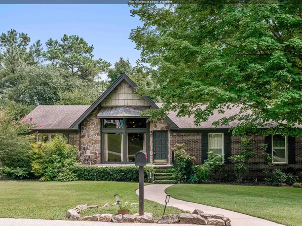 909 Autumn Chase Dr, Birmingham, AL 35206