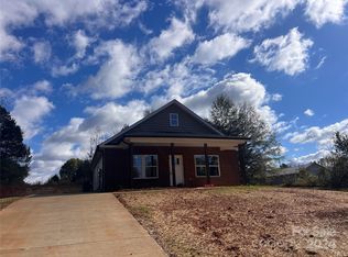 110 Emlee St, Lexington, NC 27295