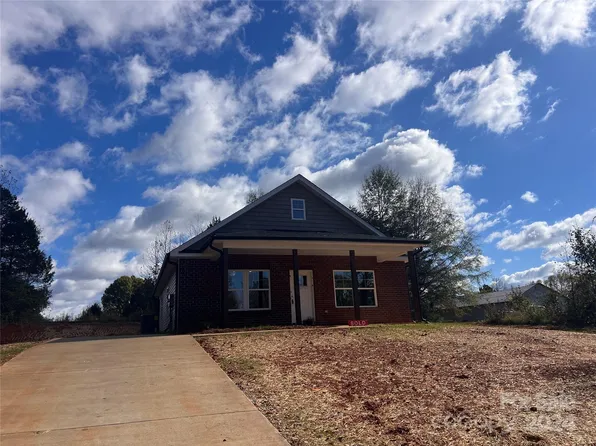 110 Emlee St, Lexington, NC 27295