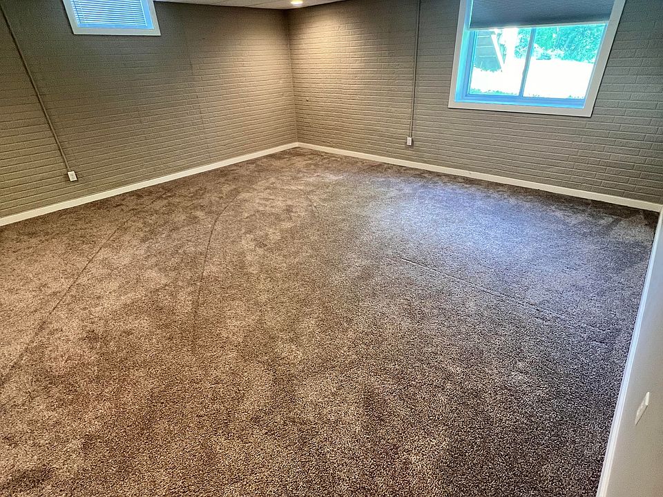 Large Bedroom