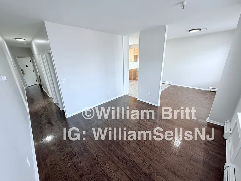 67 Brinkerhoff St #4D — Photo 9