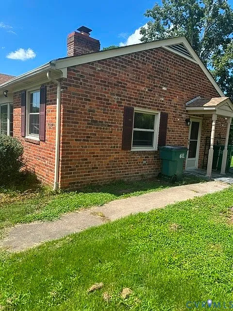 3 bed, 1.5 bath, $2,350 — Photo 4