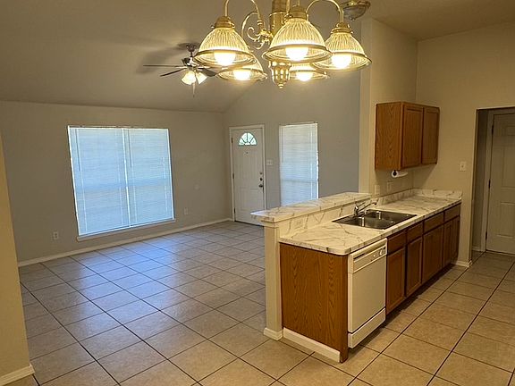 Kitchen/Living