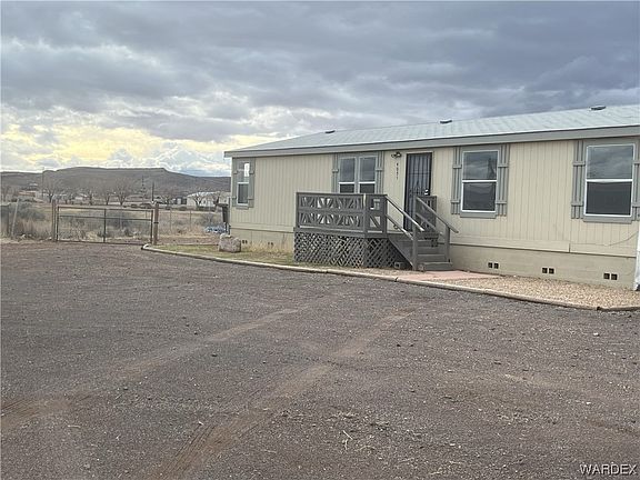 3rd image of 4055 N Roosevelt Street