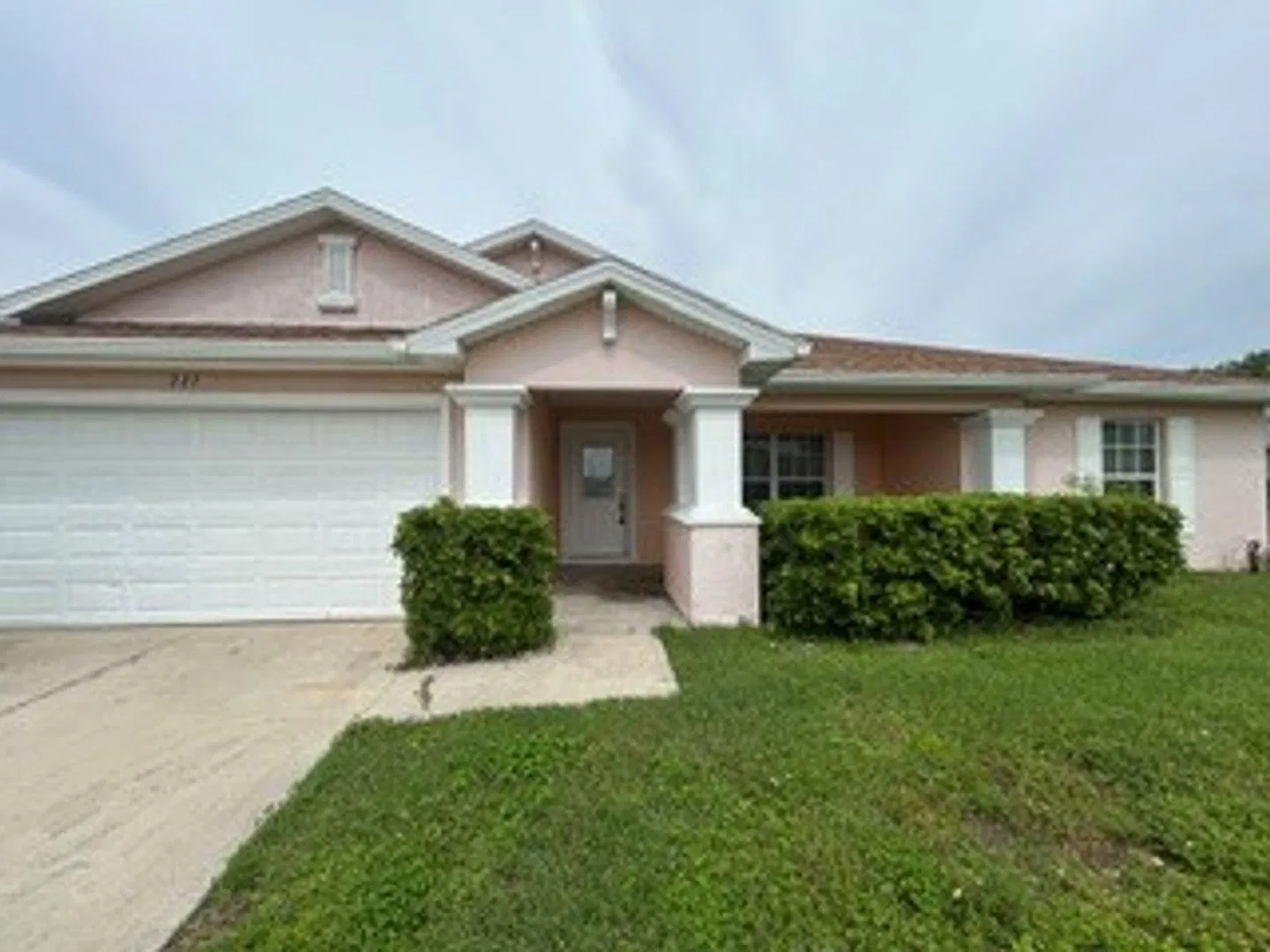 3/2 Pool home — Photo 2