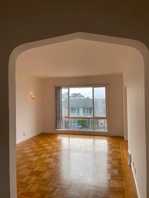 2 bed, 1250 sqft, $5,000 — Photo 2