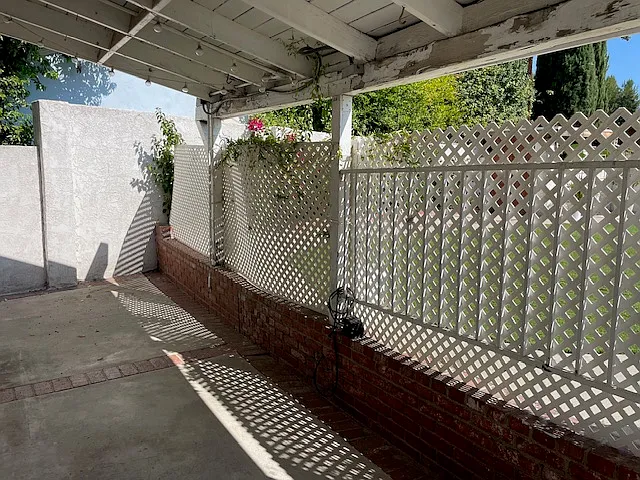 6210 Calvin Ave — Photo 37