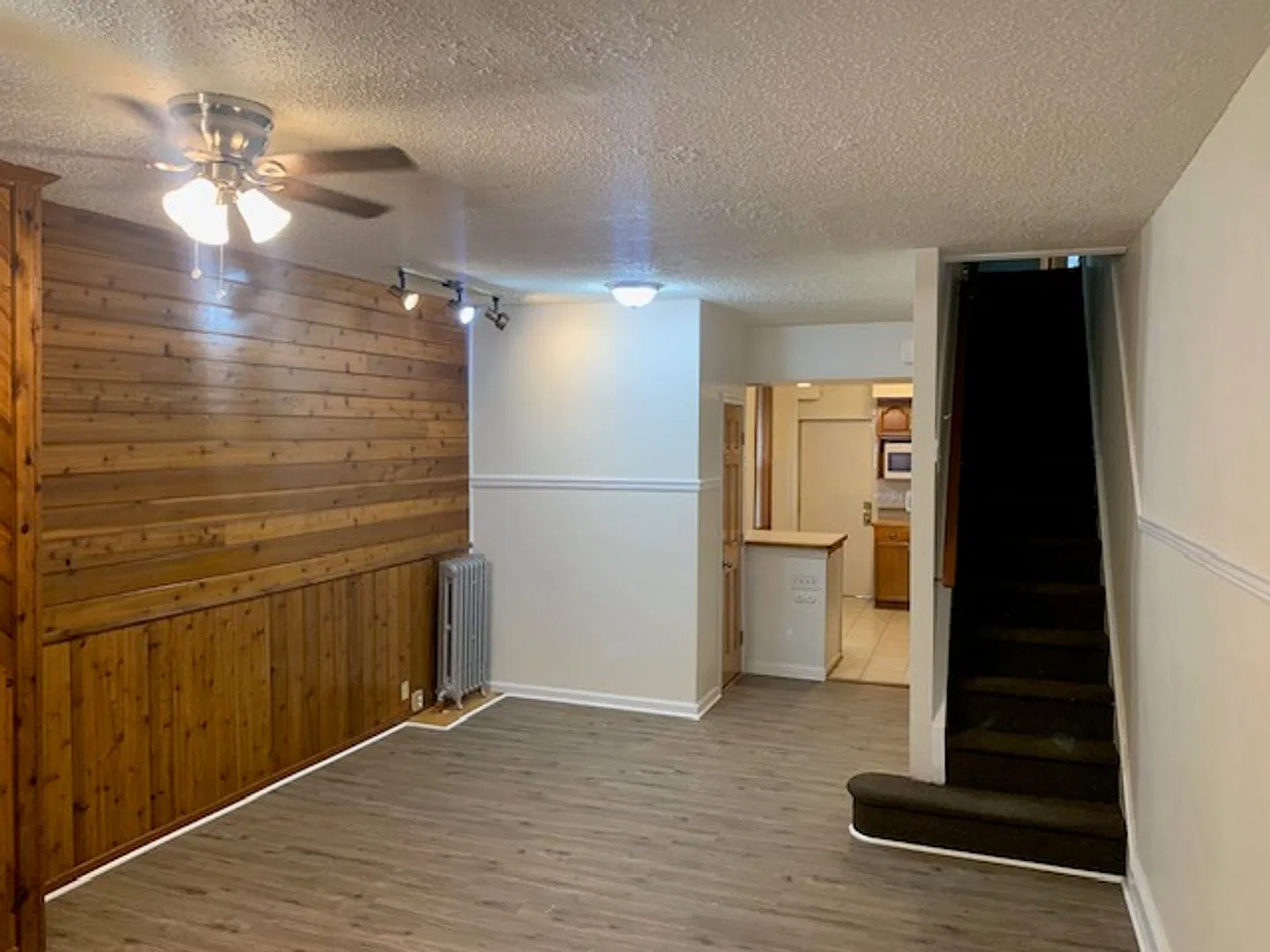 5328 Lesher St, 3 bedrooms, 1.5 bathroom, Home — Photo 4