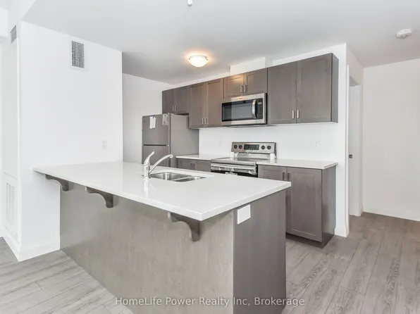 170 W Northumberland St #404, North Dumfries, ON N0B 1E0