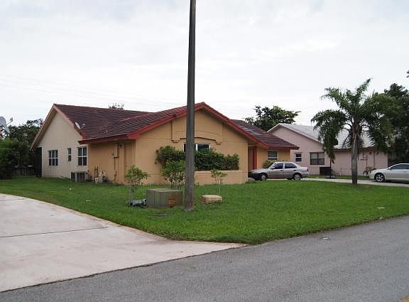 2nd image of 5340 King Arthur Ave