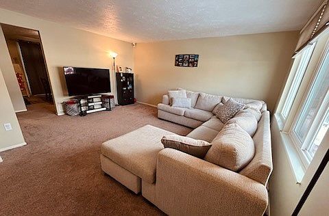 4th image of 4408 Laurel Oak Dr