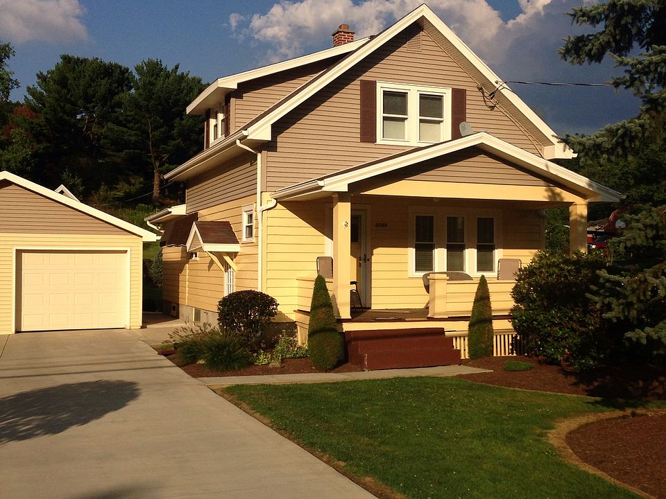 2nd image of 3044 Dutch Hollow Rd