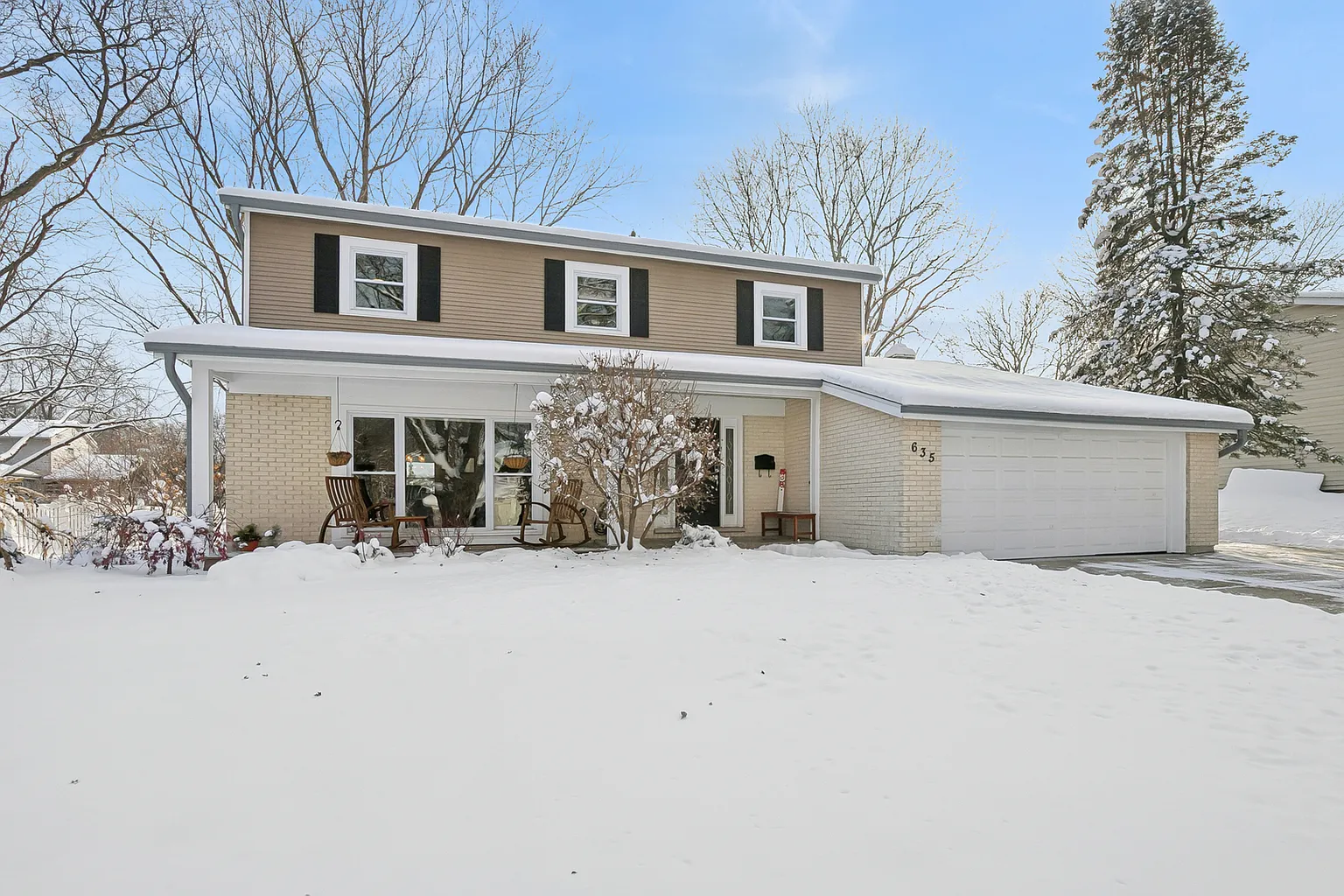 635 E Golf Rd photo 1