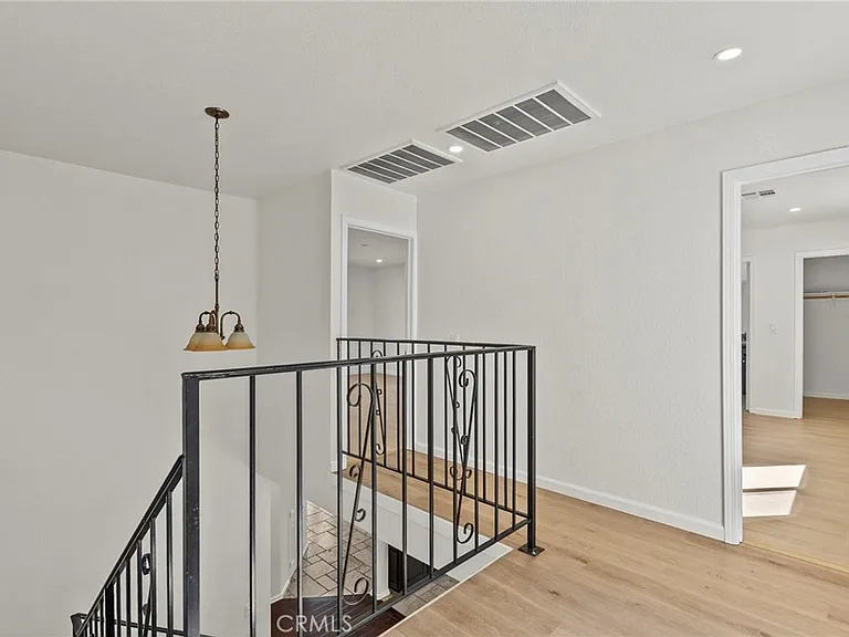 1138 Lakeview Dr — Photo 33