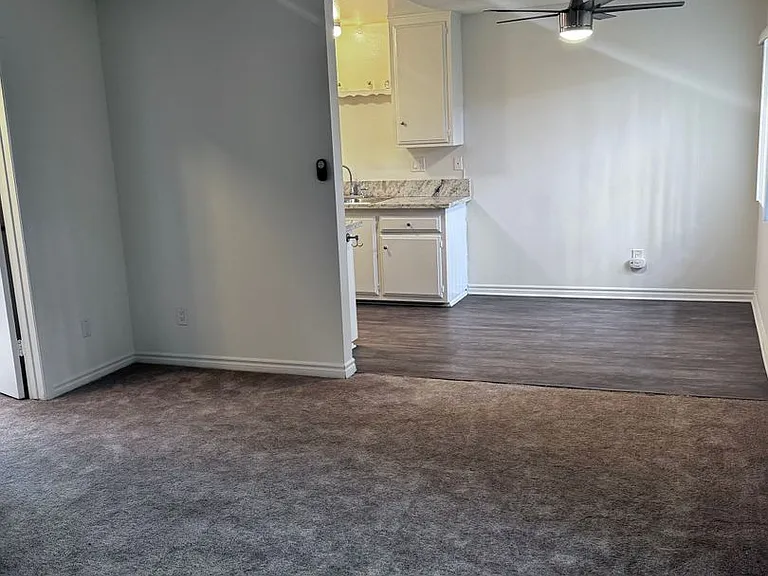 Arlington Apartments — Photo 12