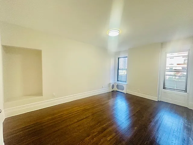 61 W 74th St #2D — Photo 7