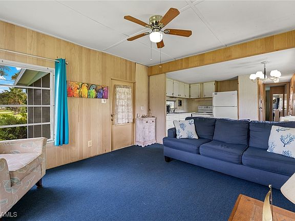 4th image of 35911 Hilnick Dr
