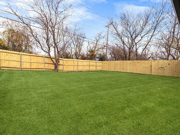5516 Helmick Ave — Photo 22