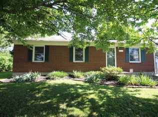 107 Cedarwood Dr, Frankfort, KY 40601