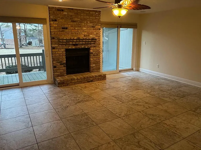 289 Highpoint Dr — Photo 2