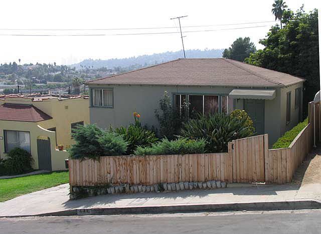 1st image of 541 Neva Pl