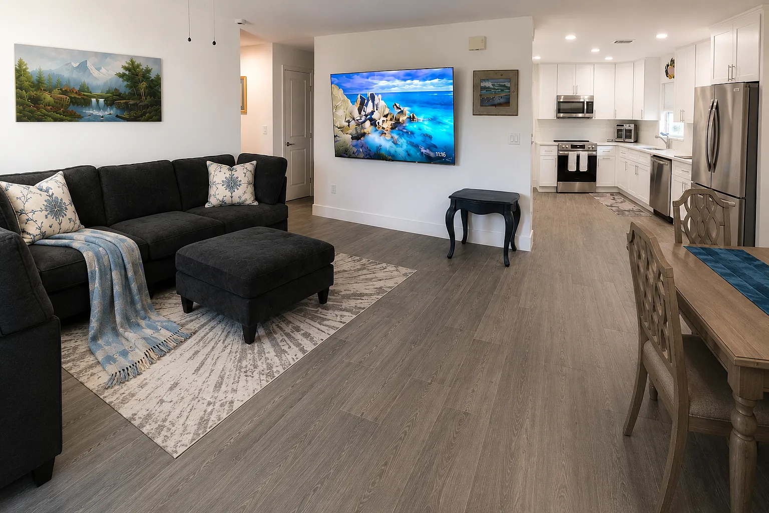 5 bed, 1570 sqft, $3,200 — Photo 2