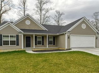 3490 Creekview Dr, Ravenna, OH 44266