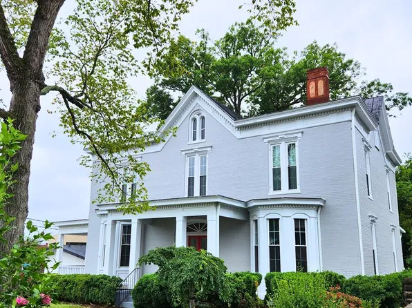 616 N Main St, South Boston, VA 24592