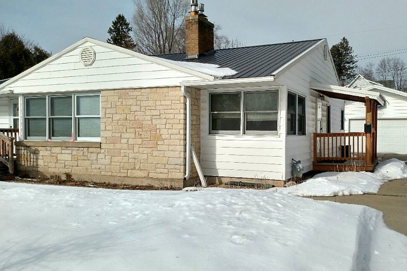 1st image of 520 E G St
