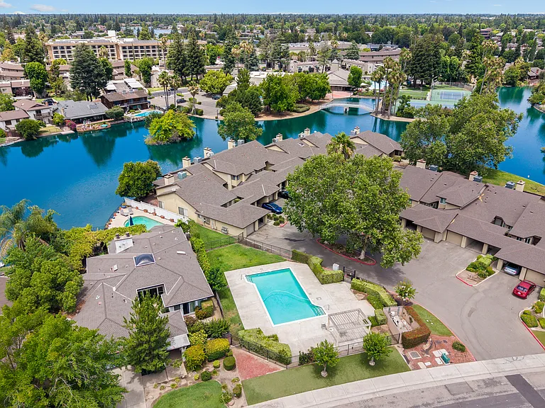 2255 Piccardo Cir — Photo 7