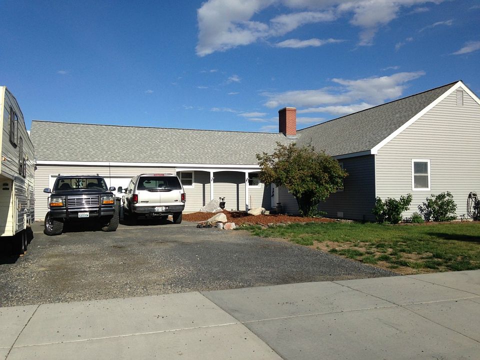 1st image of 821 S Lakeland Dr