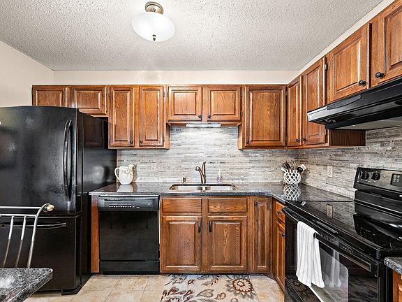 3rd image of 10451 Greenbrier Rd APT 318