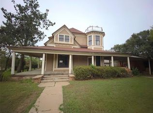 607 Coggin Ave, Brownwood, TX 76801