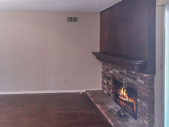 5th image of 23131 Schoolcraft St