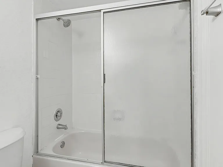 701 NW 19th St #401 — Photo 31
