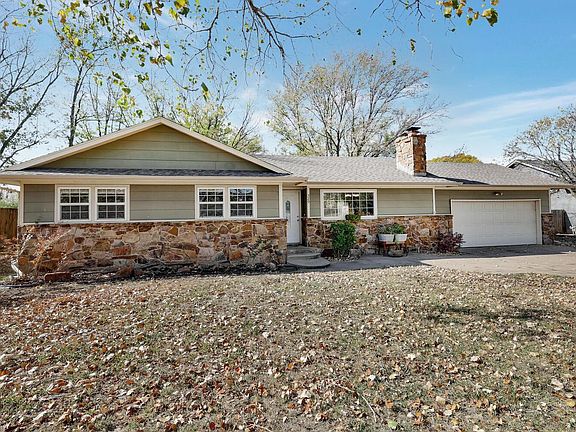 2nd image of 329 Driftwood Ct