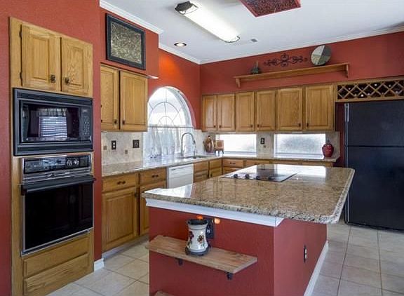 4th image of 4218 Crestedge Ln