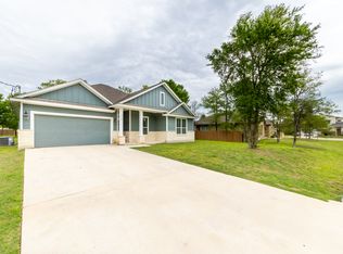106 Koele Ct, Bastrop, TX 78602