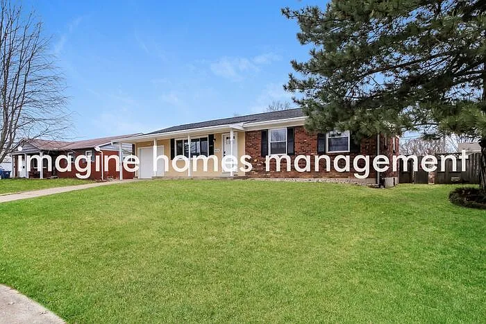 3 bed, 2.0 bath, 1455 sqft, $2,259 — Photo 3