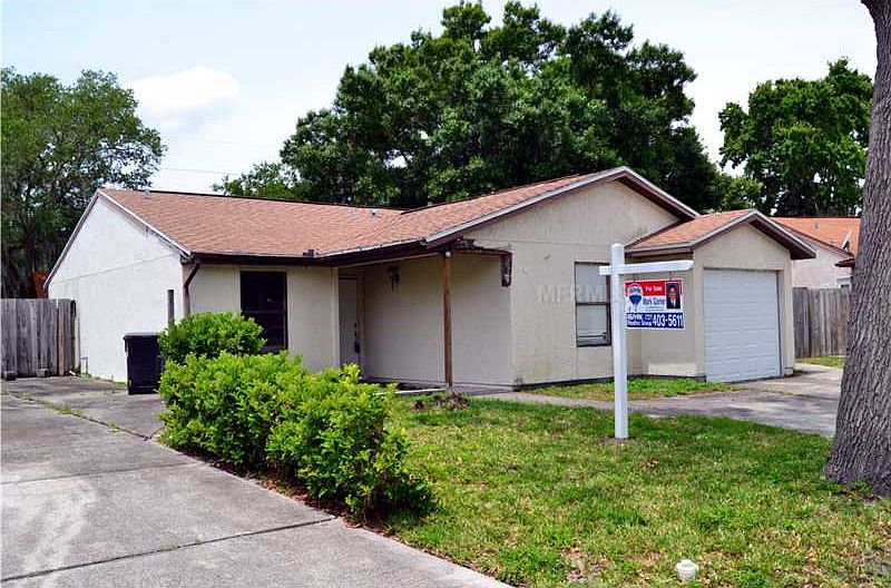 1st image of 1240 Holly Cir