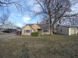 1802 Cherry St, Winfield, KS 67156