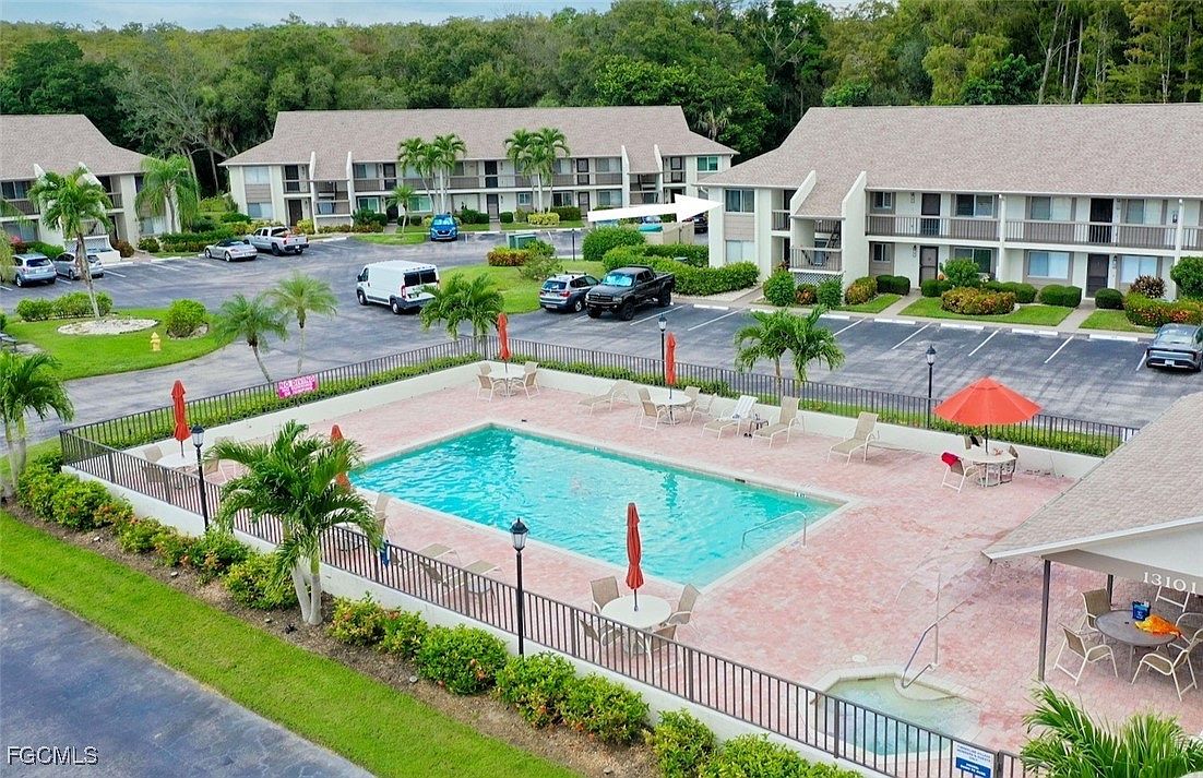 13170 White Marsh Ln APT 200