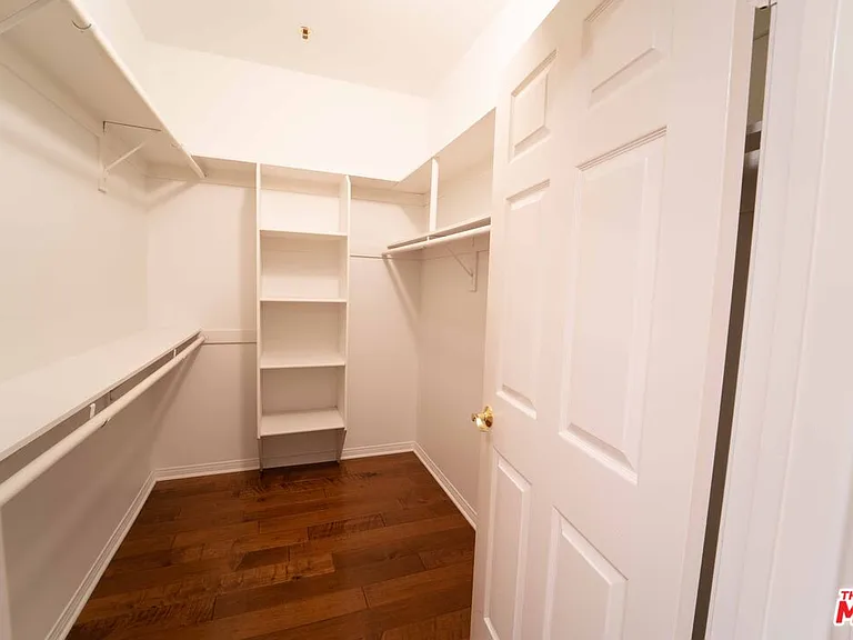 12011 Goshen Ave #202 — Photo 31