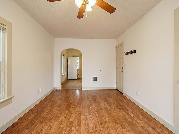 4th image of 2703 E 8th St APT 3