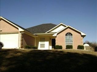 1709 Peach St, Kilgore, TX 75662