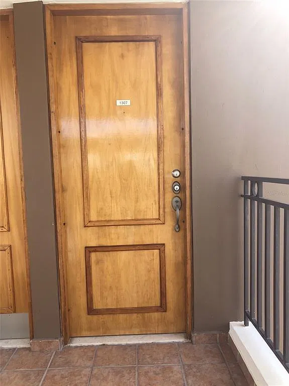 3 bed, 2.0 bath, 1584 sqft, $2,000 — Photo 4