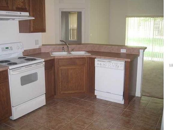 4th image of 15252 Markham Dr